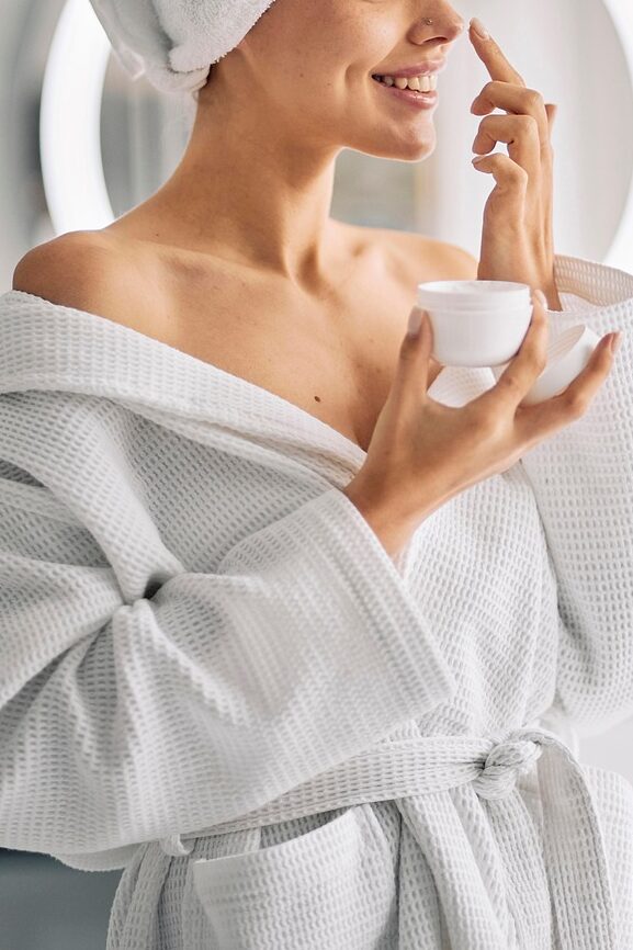 woman, wellness, skincare, beauty, female, girl, privatelabeldermalab, whitelabelskincare, dermatology, skincare, skincare, skincare, skincare, skincare